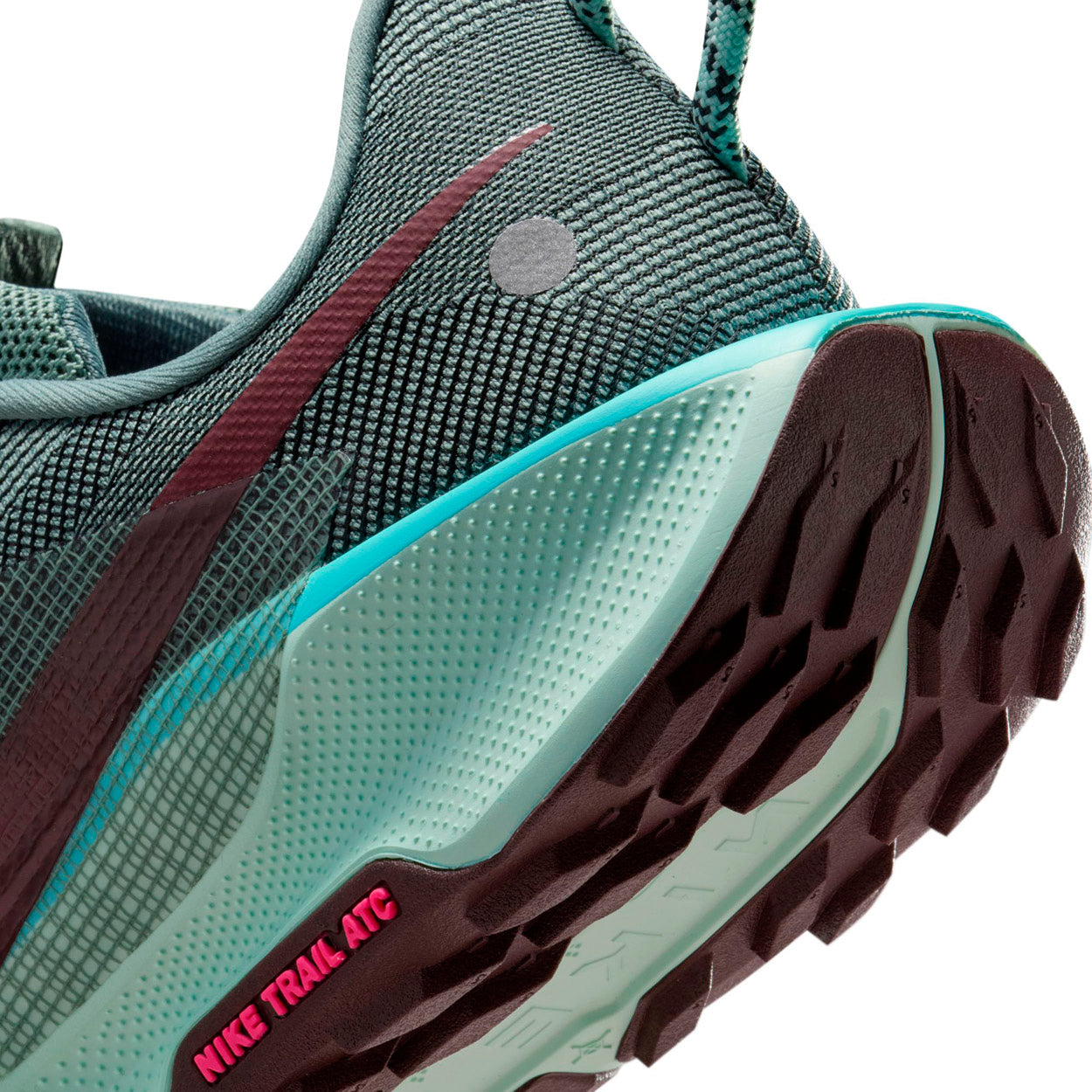 React X Pegasus Trail 5 Løbesko