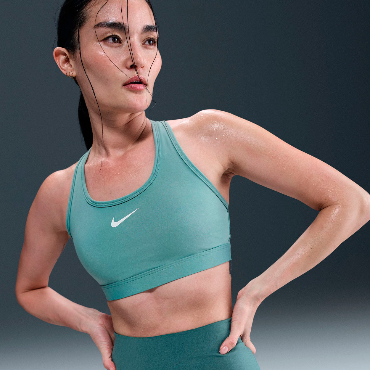 SWOOSH MEDIUM SUPPORT SPORTS BH