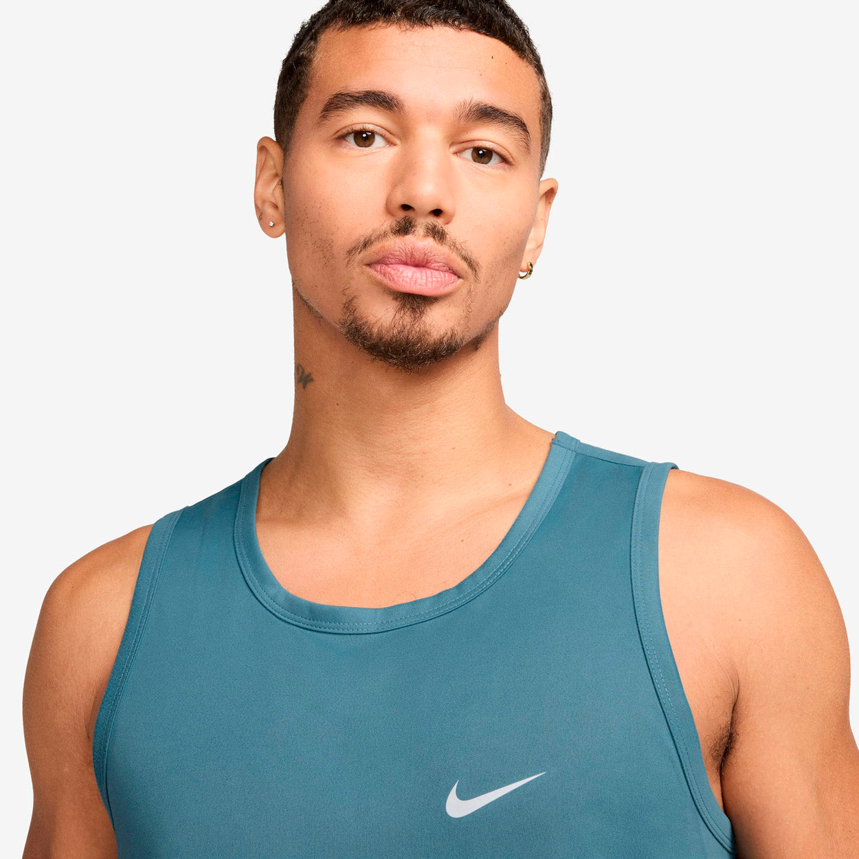 DRI-FIT LEGEND T-SHIRT