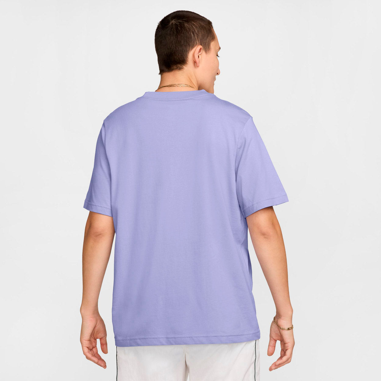 SPORTSWEAR ESSENTIAL T-SHIRT