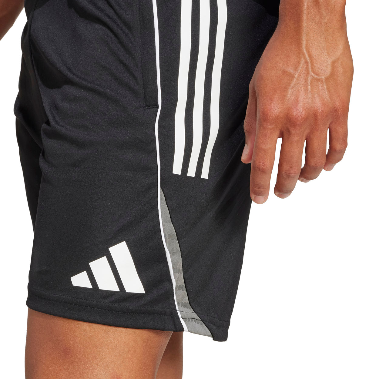 TIRO25C TR SHORTS