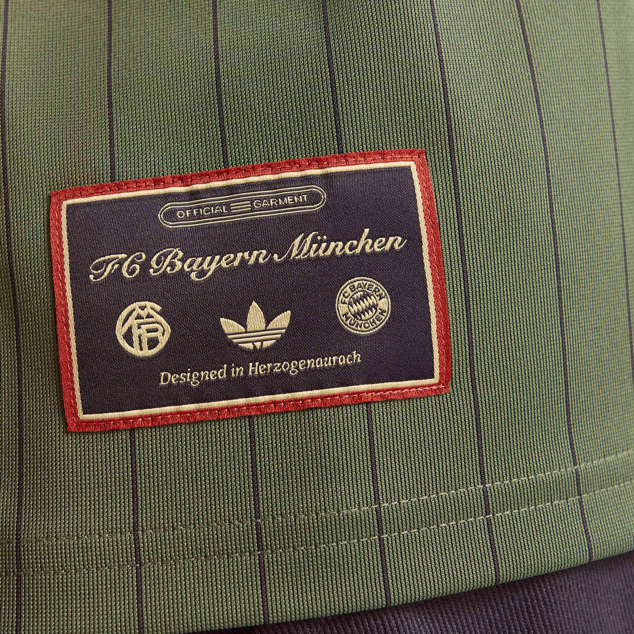 FC Bayern Terrace 25/26 Icons T-shirt