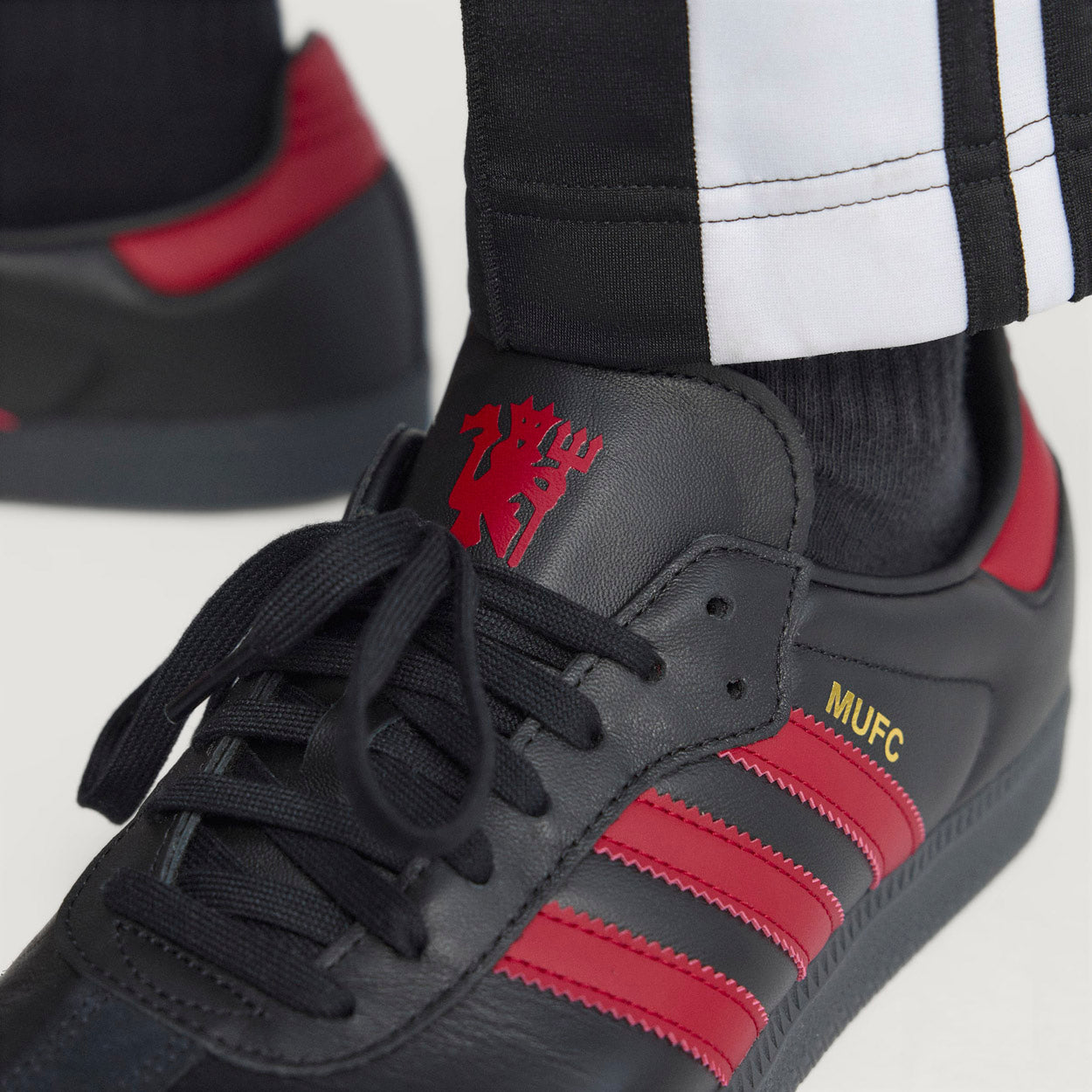Samba Manchester United Sneakers