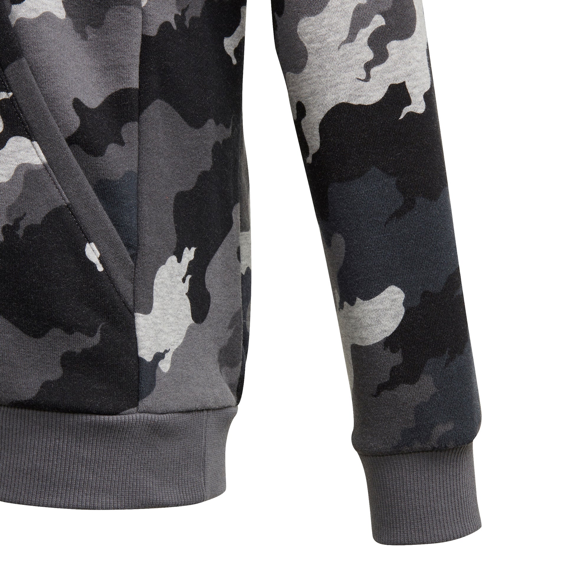 Must Haves Badge of Sport pullover