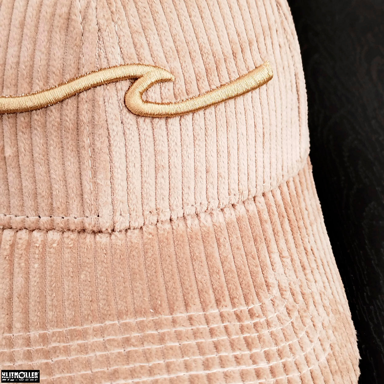 Dad Corduroy Wave Kasket