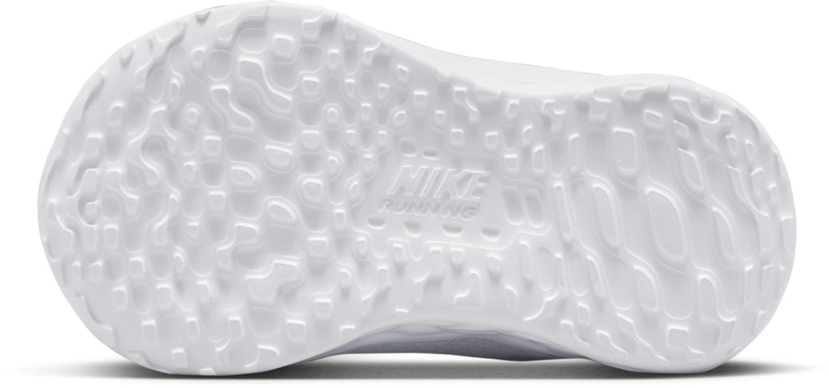 Revolution 6 sneakers