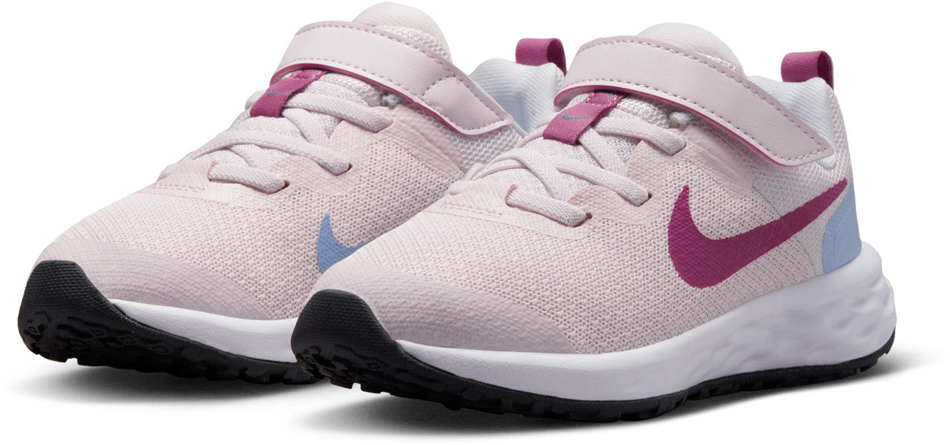 Revolution 6 sneakers