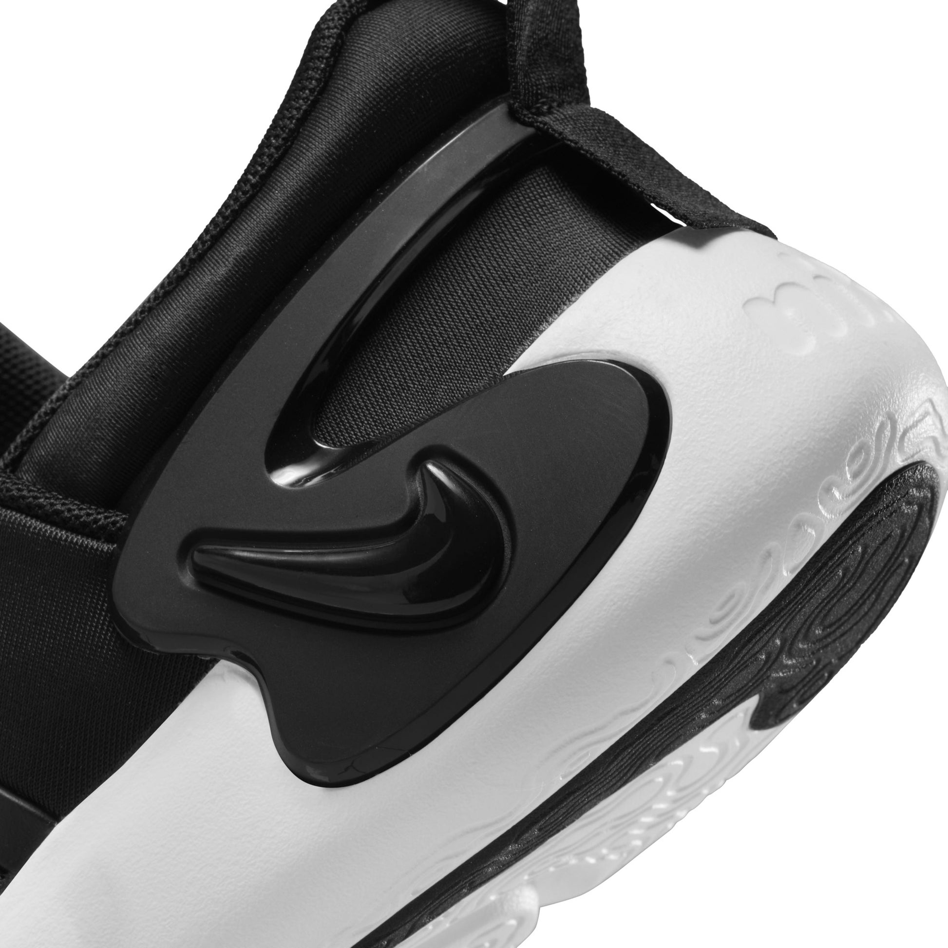 Dynamo GO FlyEase sneakers