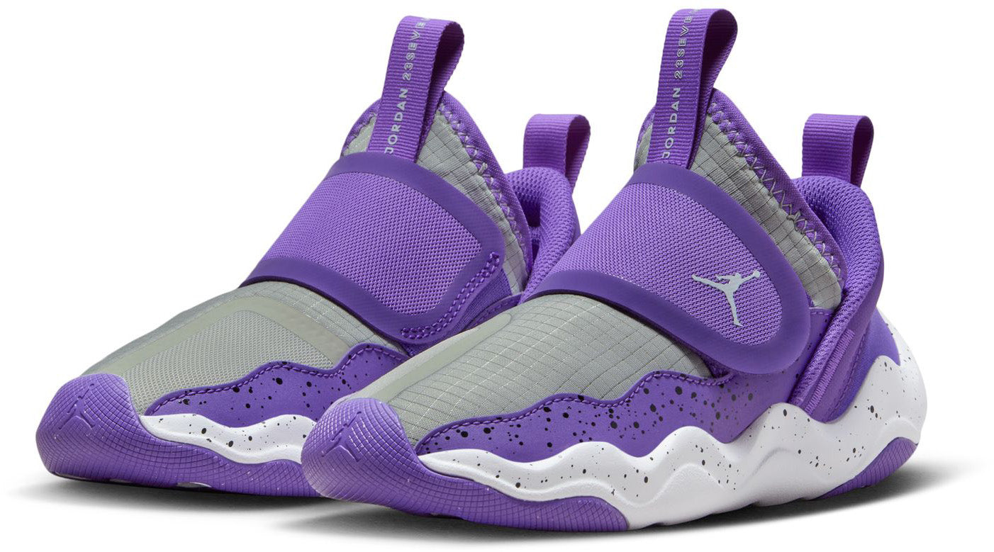 Jordan 23/7 sneakers