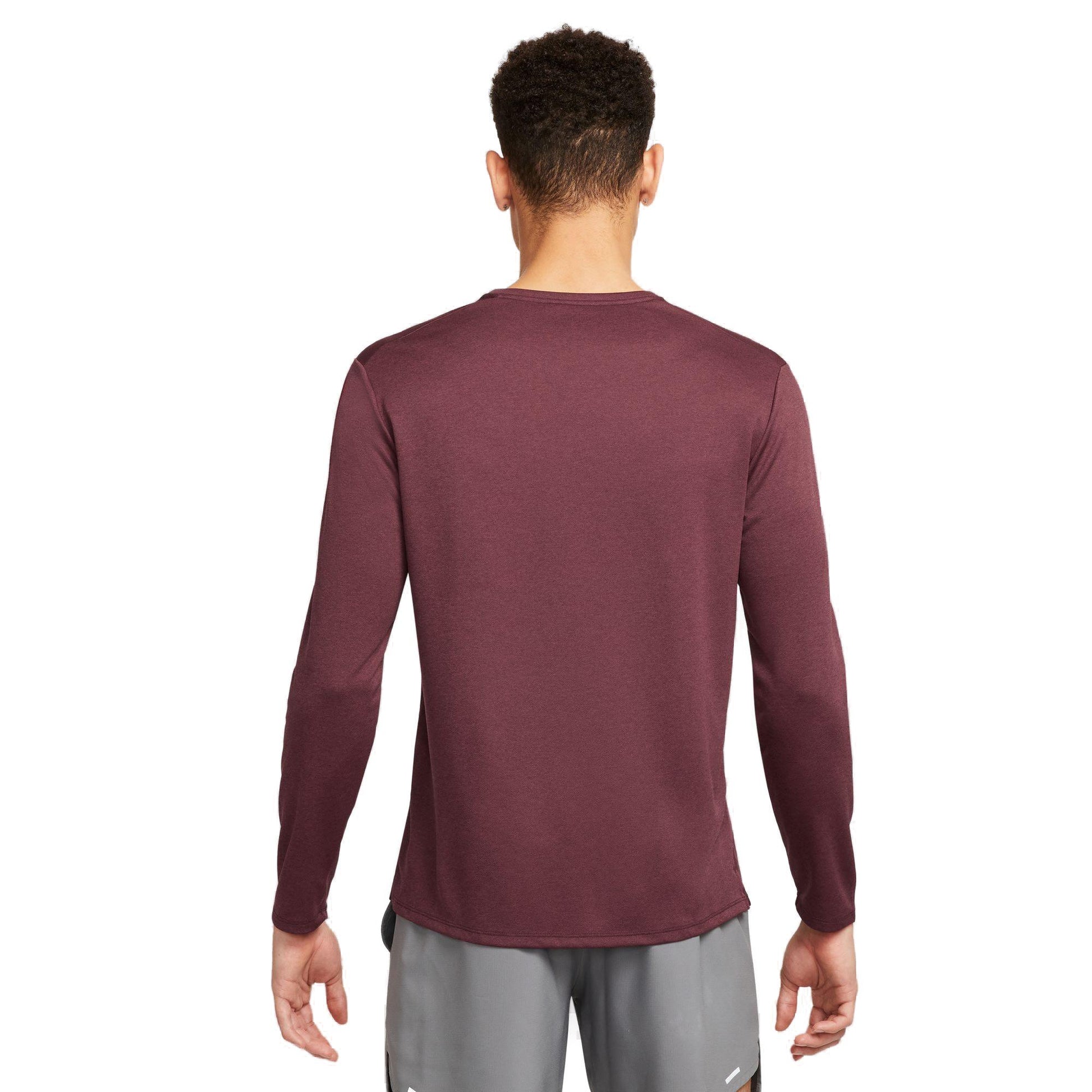 Dri-FIT UV Miler løbetrøje