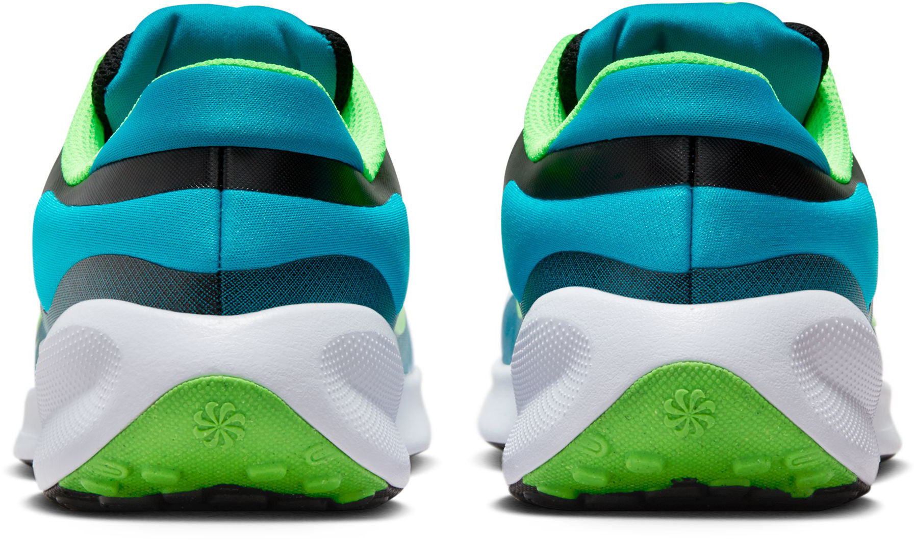 Revolution 7 sneakers