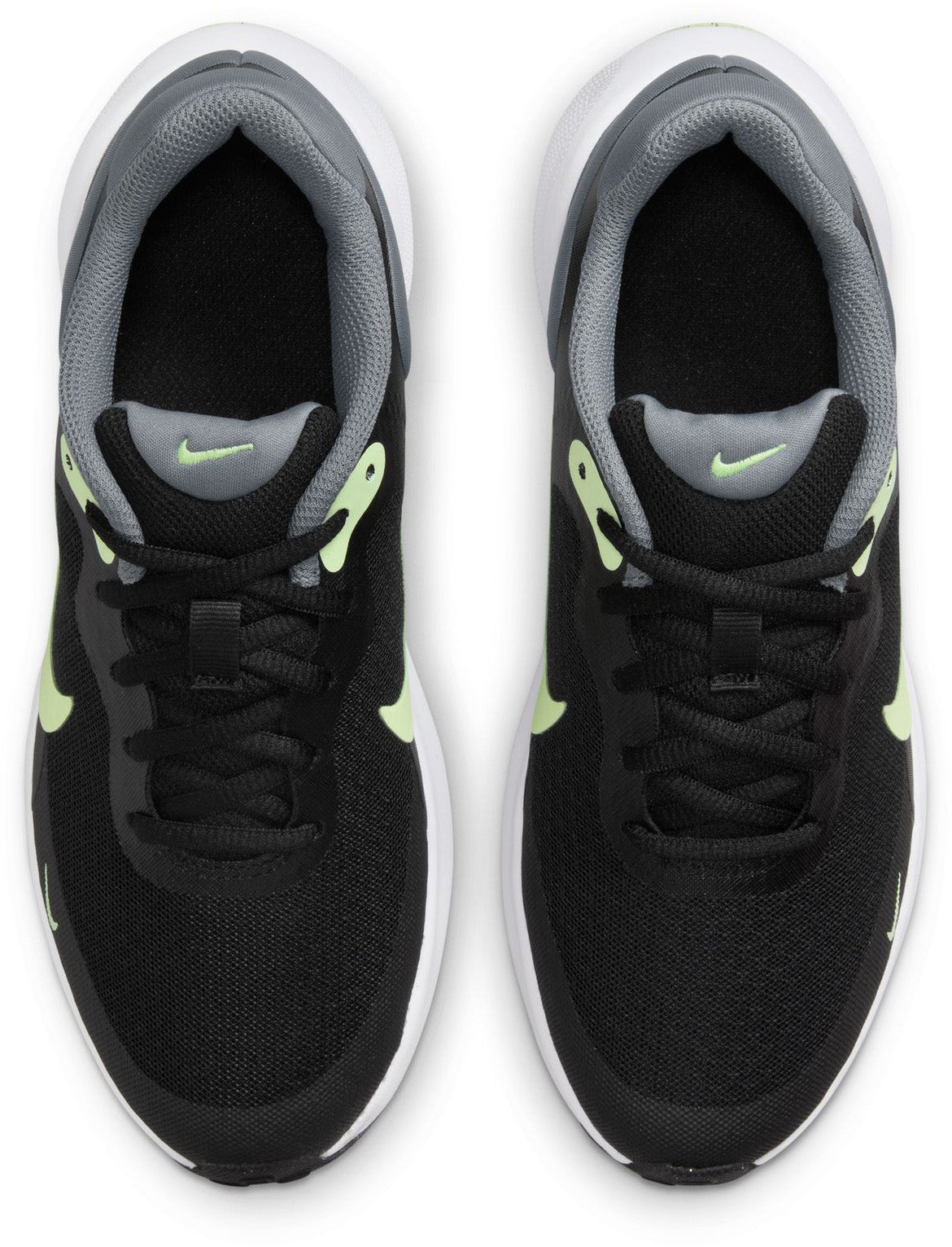 Revolution 7 sneakers