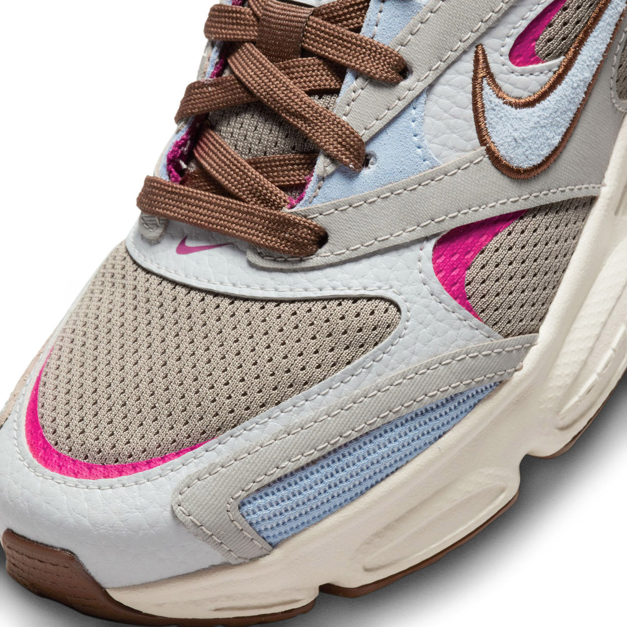 Air Zoom Fire sneakers