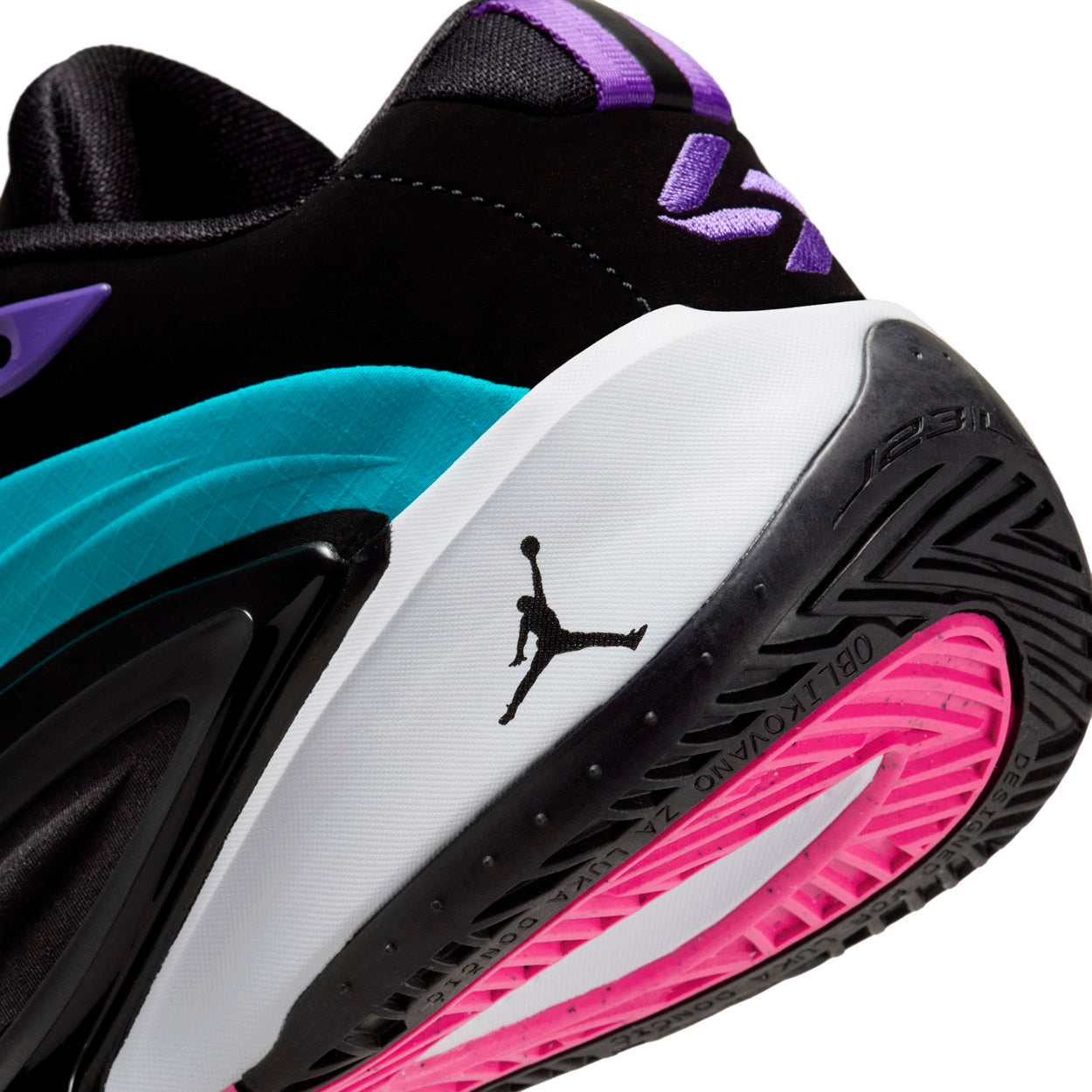 Jordan Luka 3 Sneakers