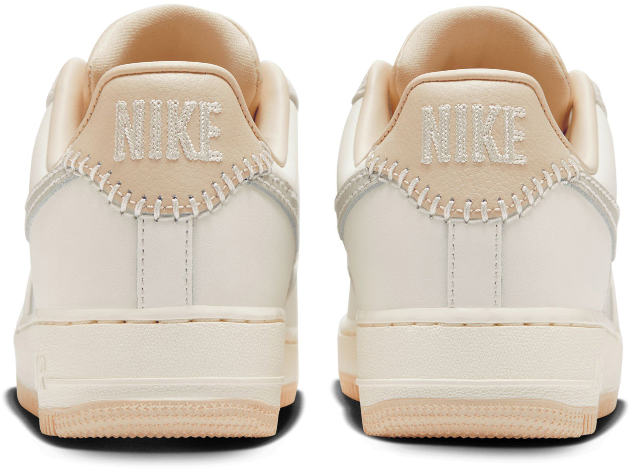 Air Force 1 '07 Sneakers