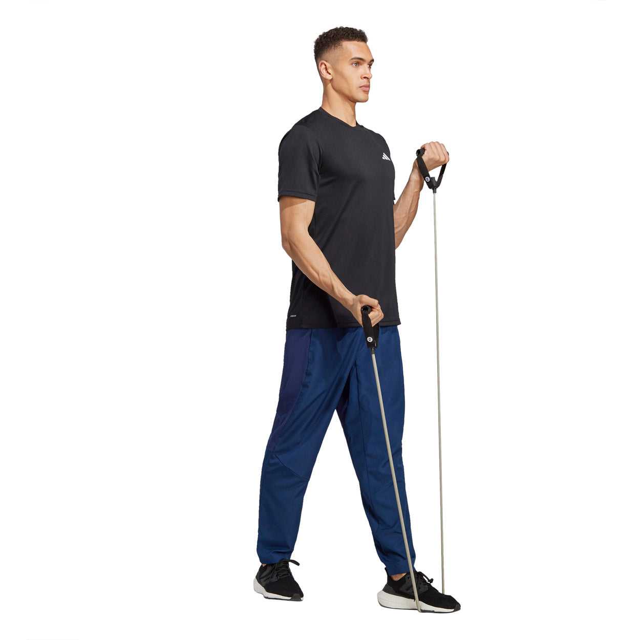 TRAIN ESSENTIALS  T-SHIRT