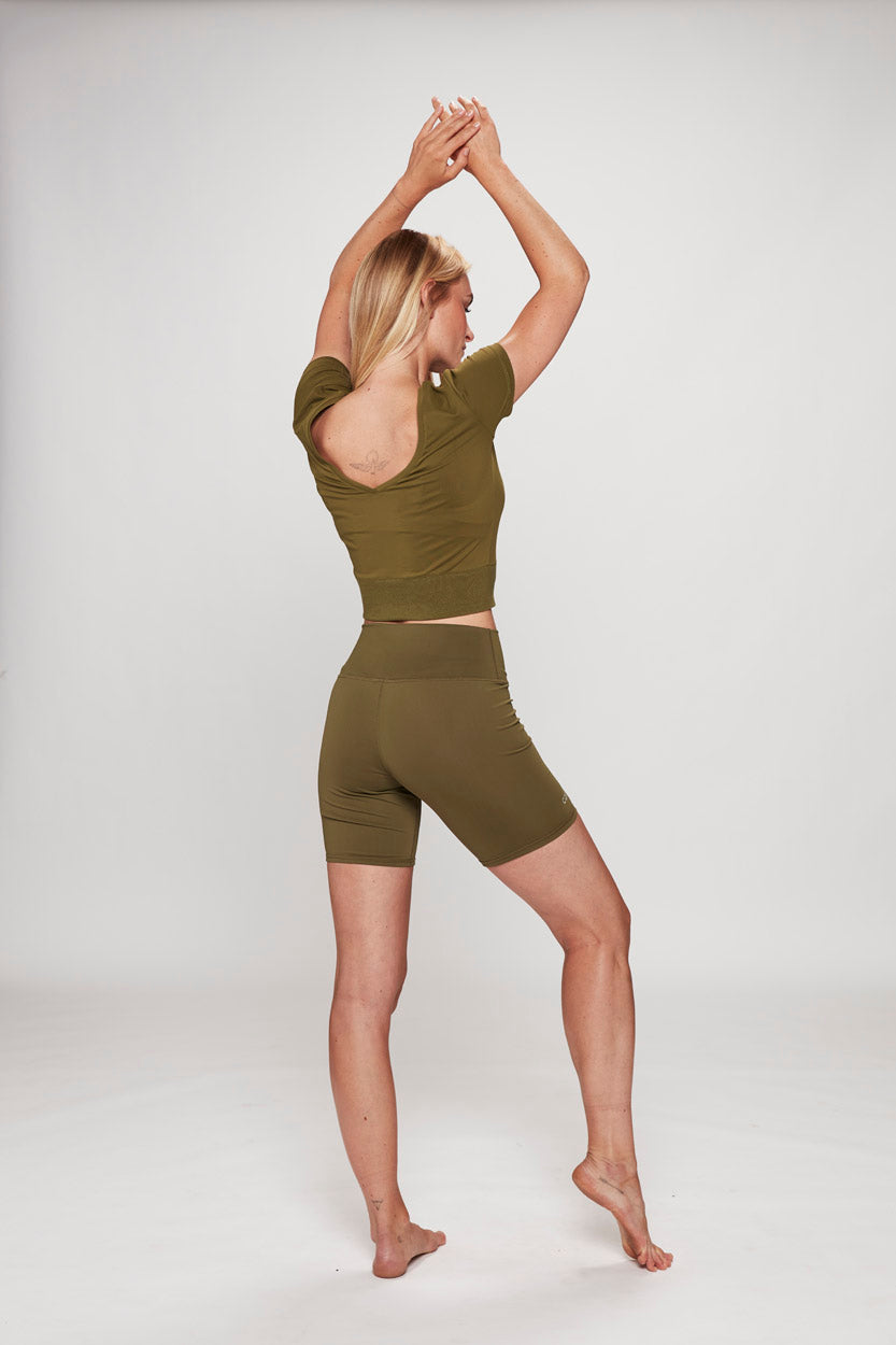 Ribbed Waist Crop T-shirt