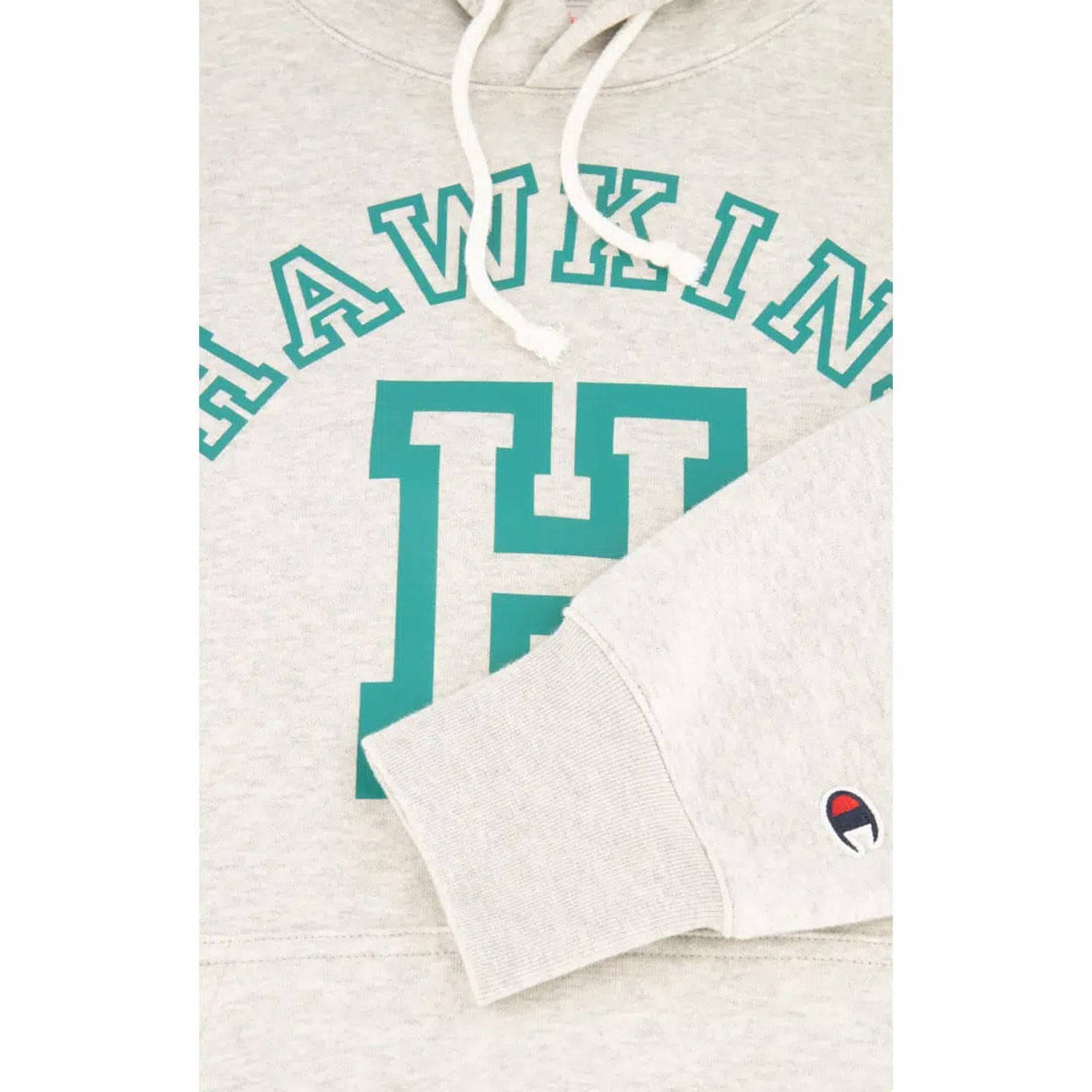 Champion X Stranger Things Hawkins hættetrøje