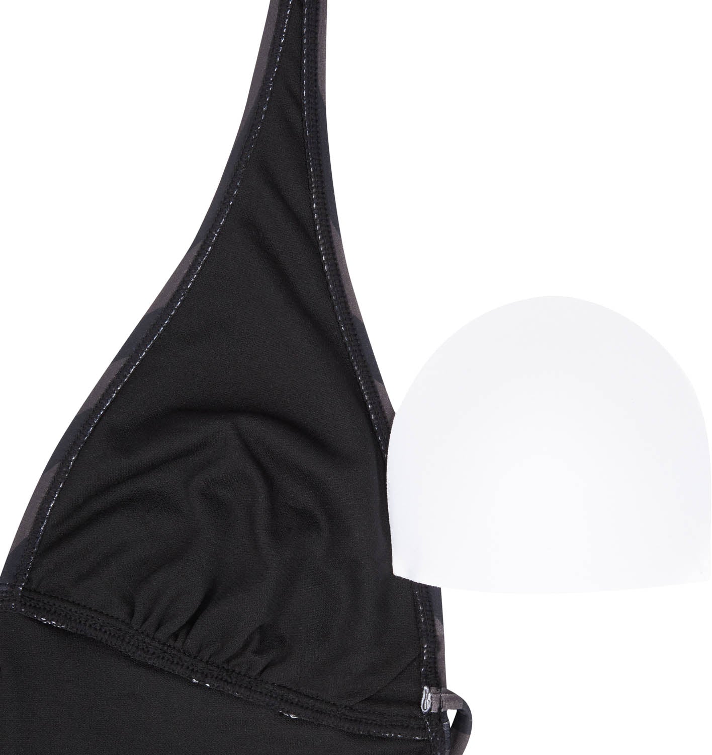 STRP1 Akito Badedragt