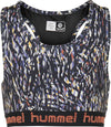 Mimmi sports top fra Hummel