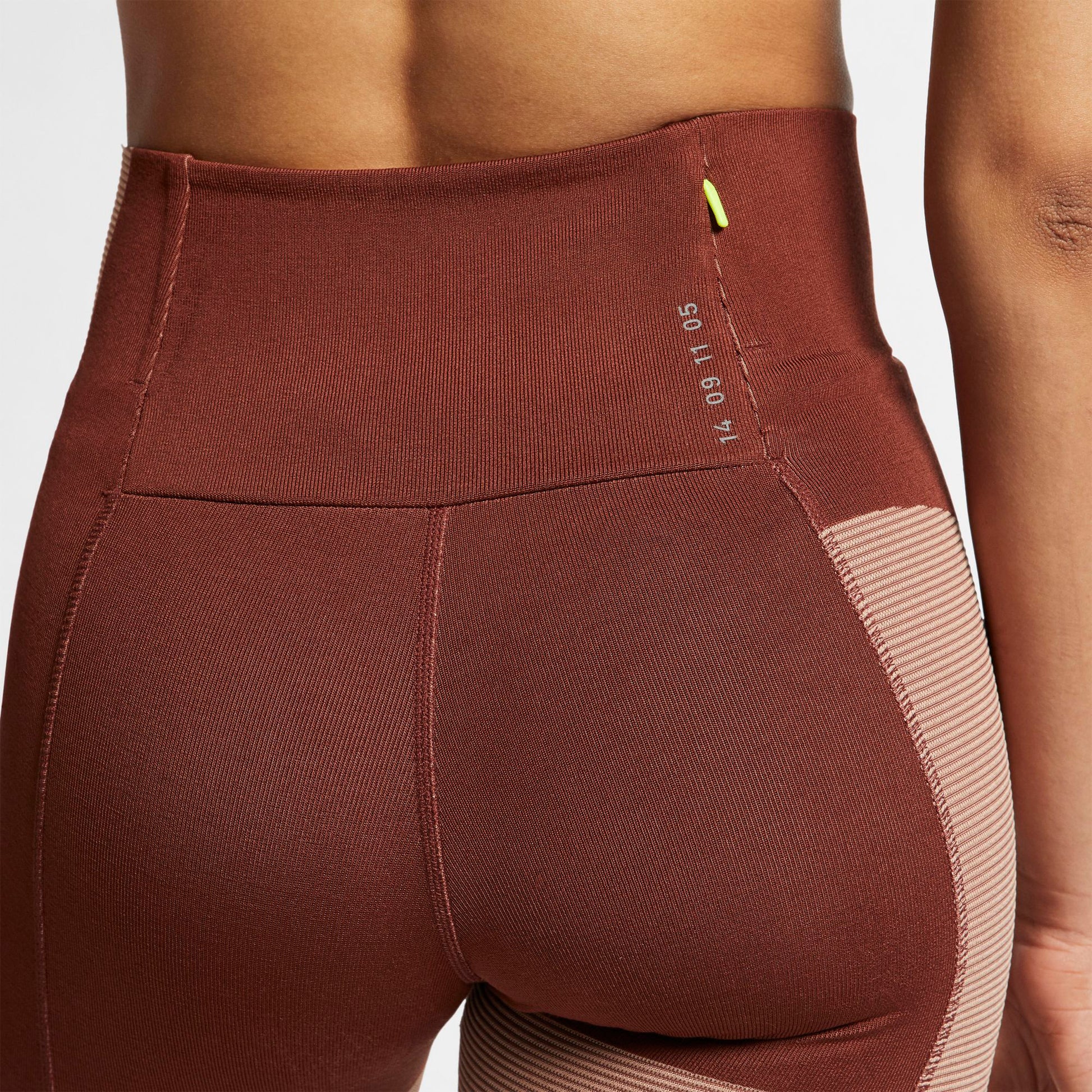 Tech Pack Running Crop