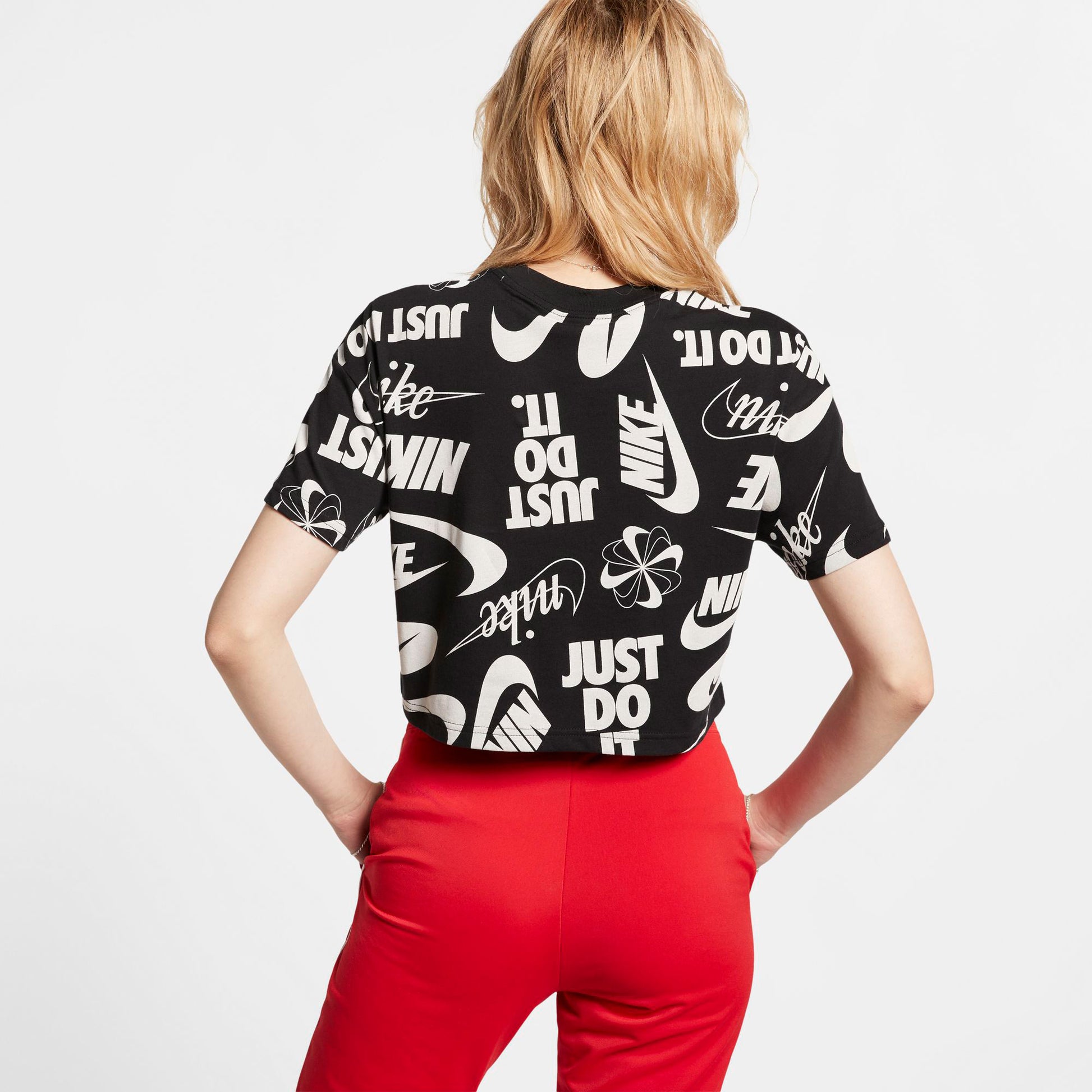 Sportswear Essential Cropped T-shirt