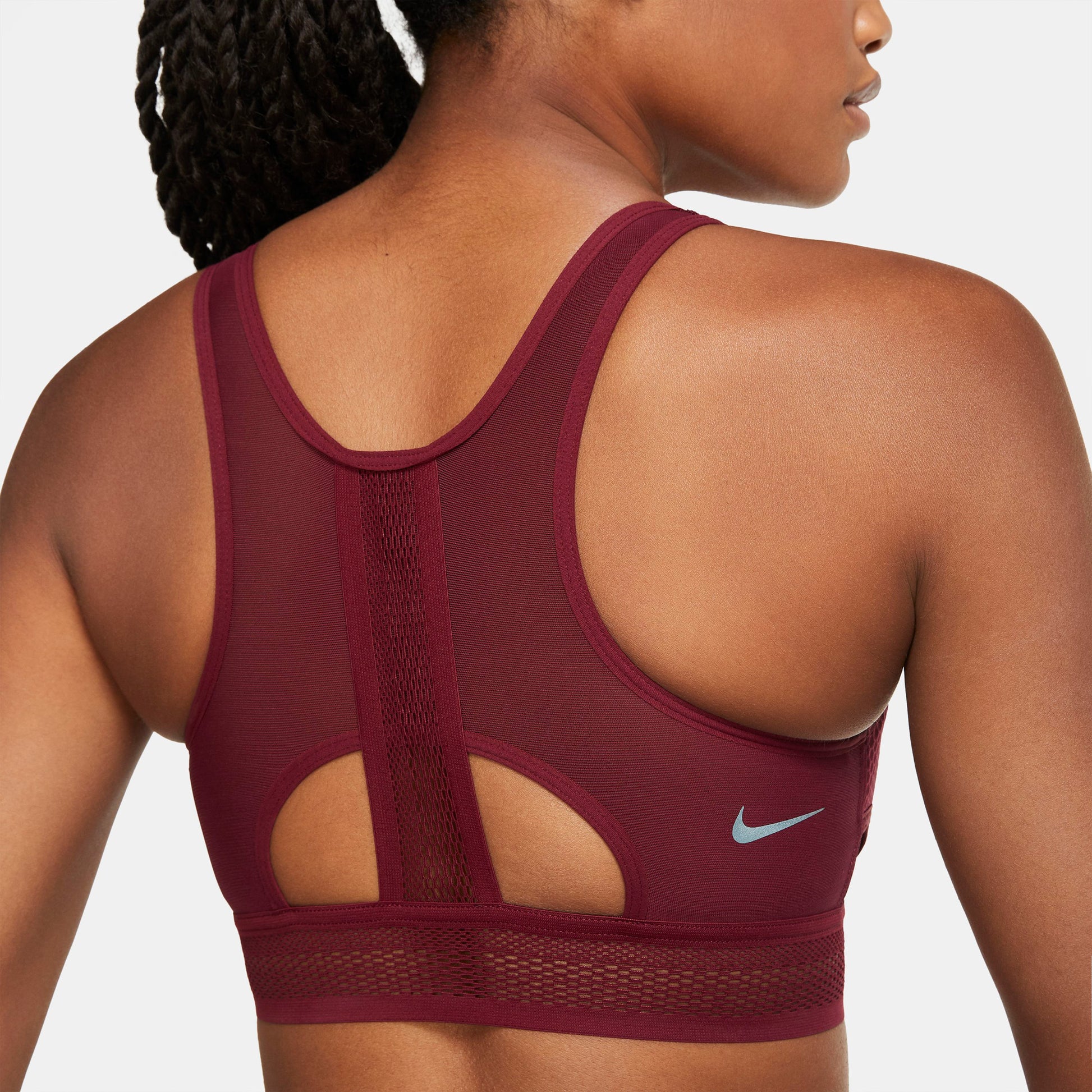 Swoosh UltraBreathe Medium-Support Sports BH