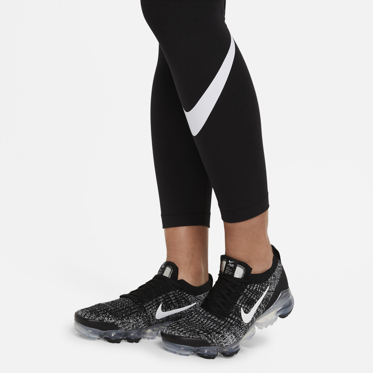 Sportswear Essential Mid-Rise leggings