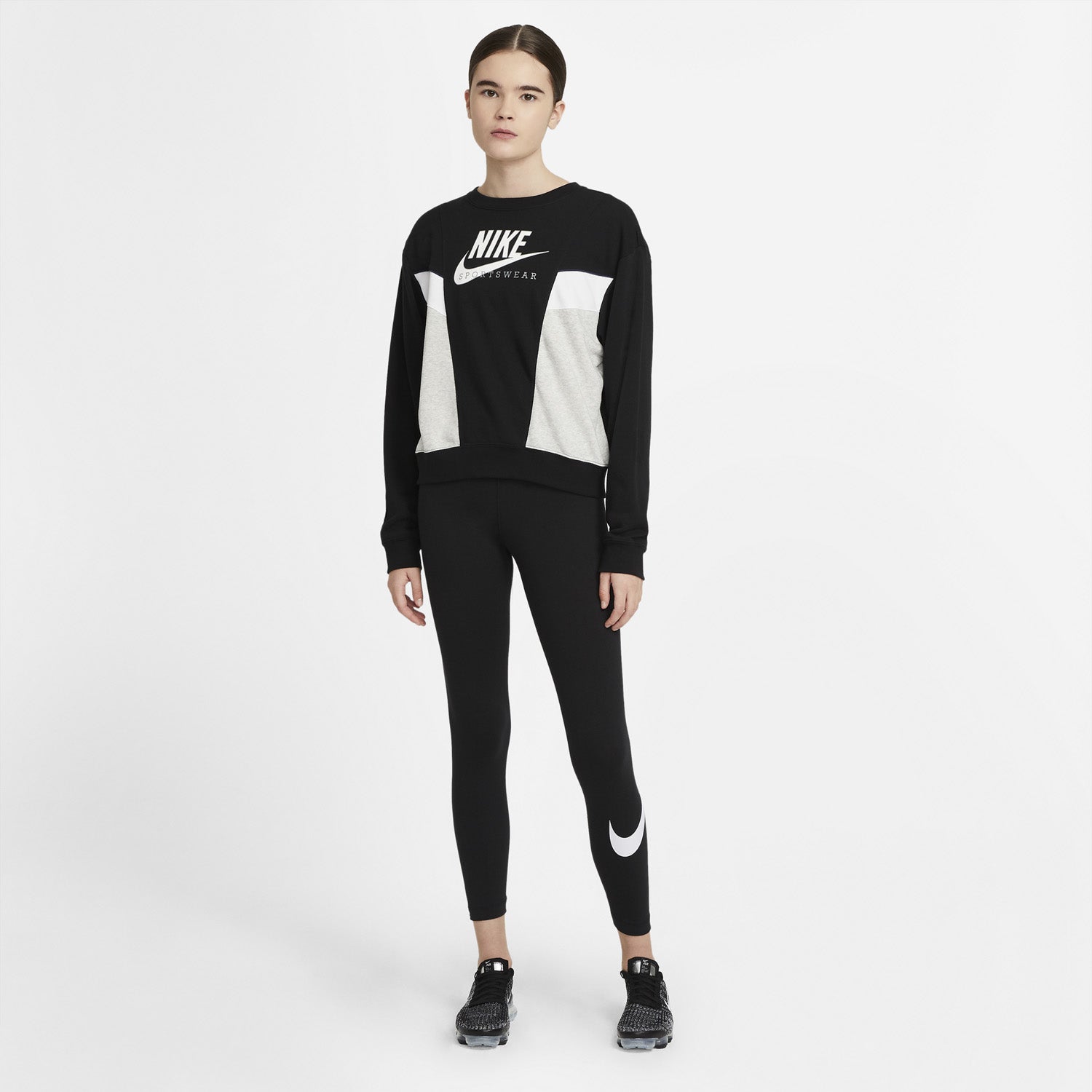 Sportswear Essential Mid-Rise leggings