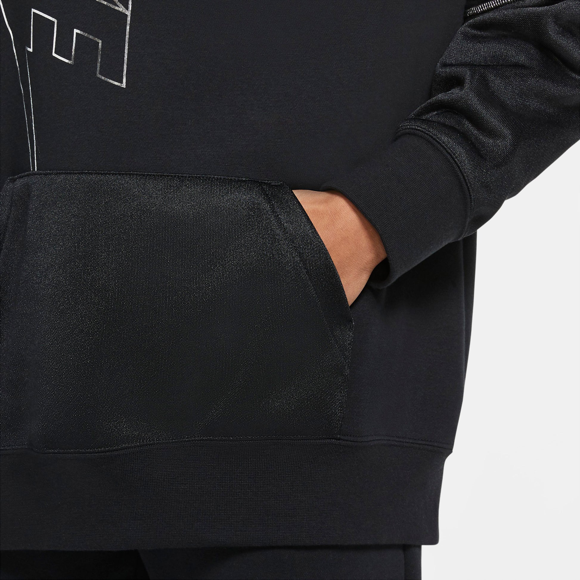 Nike Sportswear Clash