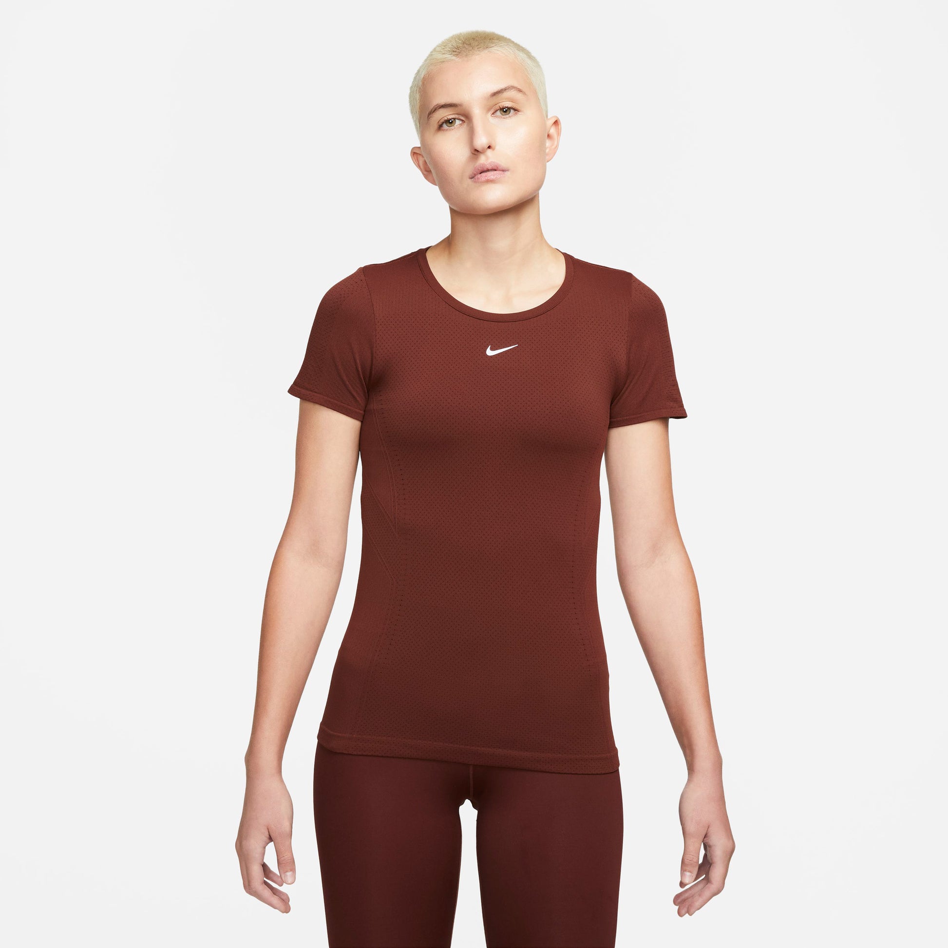 Dri-FIT ADV Aura Slim-Fit trænings T-shirt