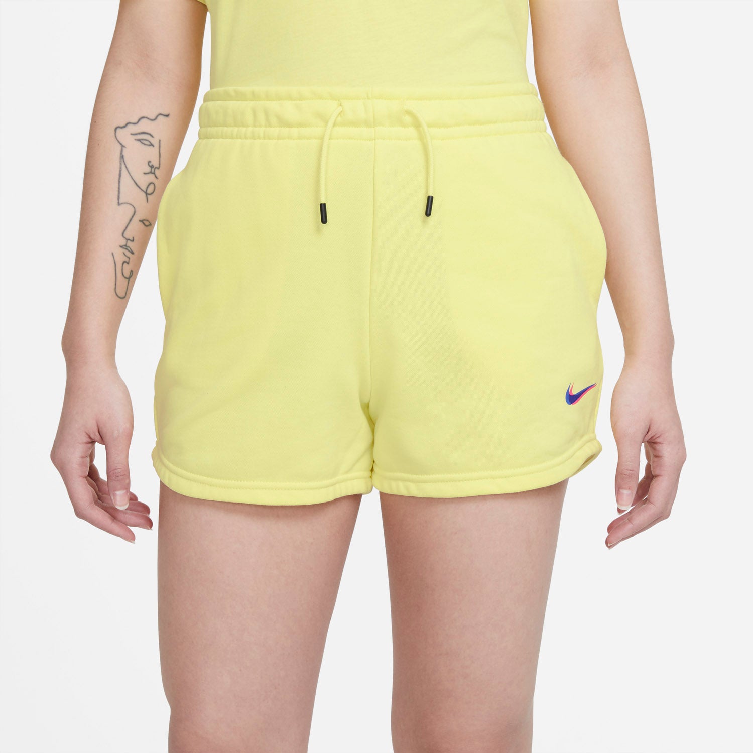 Sportswear Essential shorts