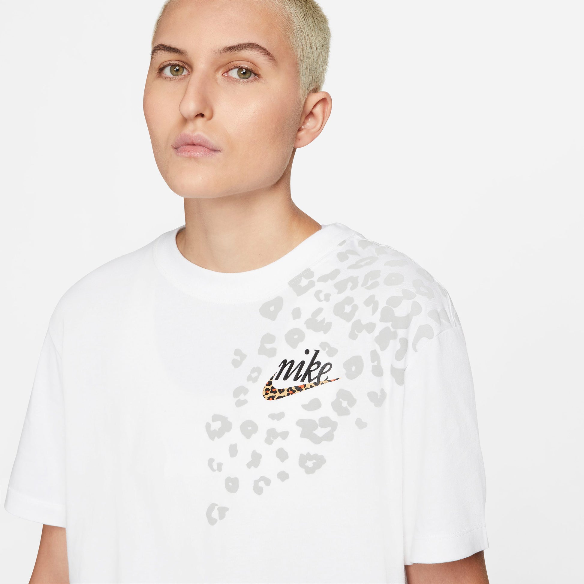 Sportswear Boyfriend Fit T-shirt