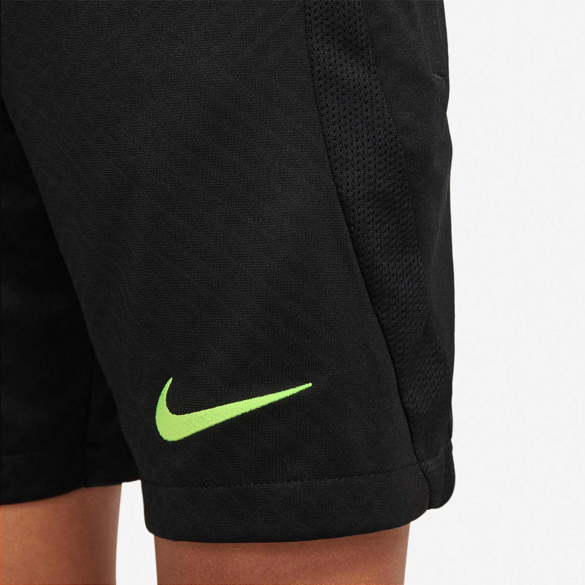 Tottenham Hotspur Strike Dri-FIT Knit shorts