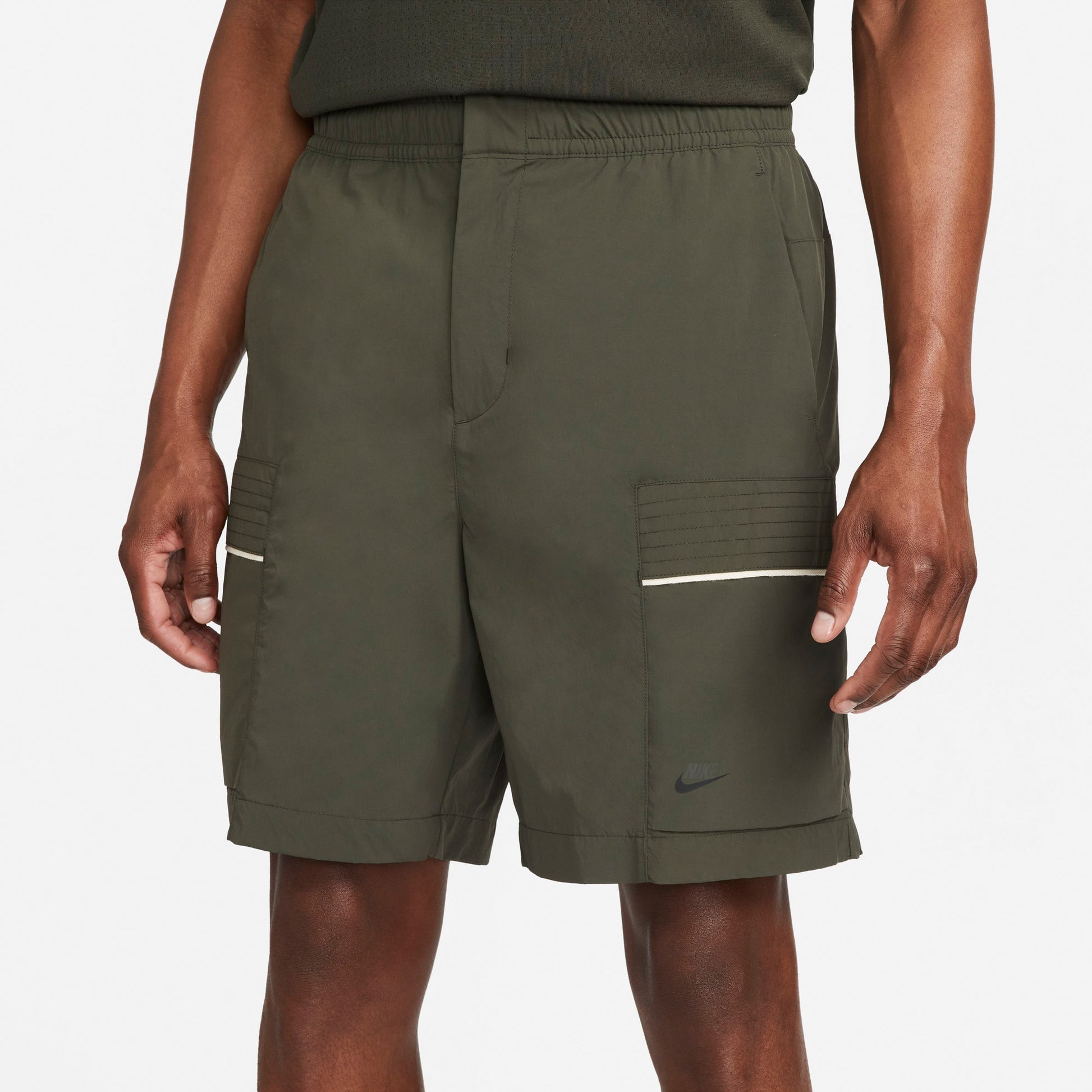Sportswear Style Essentials Woven Utility shorts