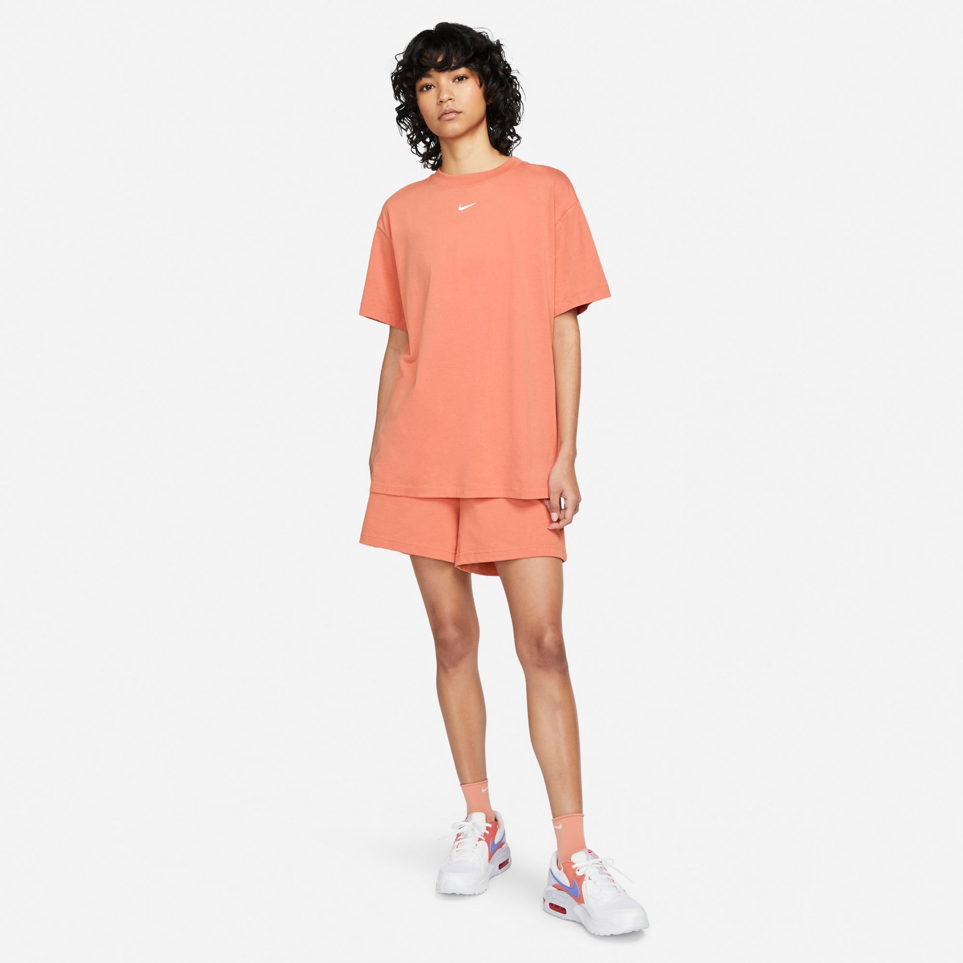 Sportswear Essential T-shirt