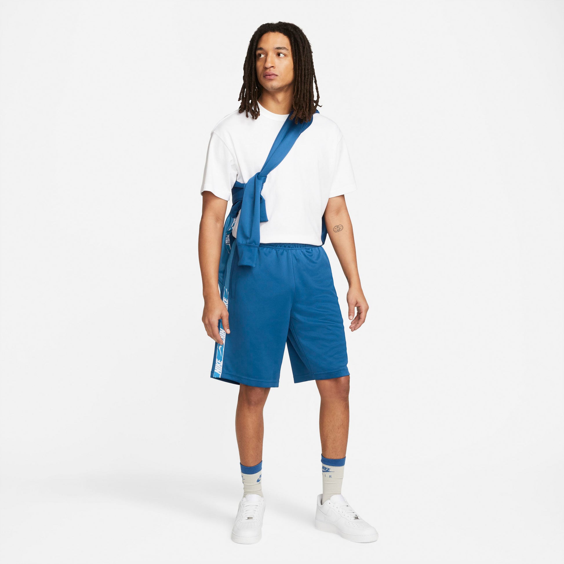 Sportswear Repeat shorts