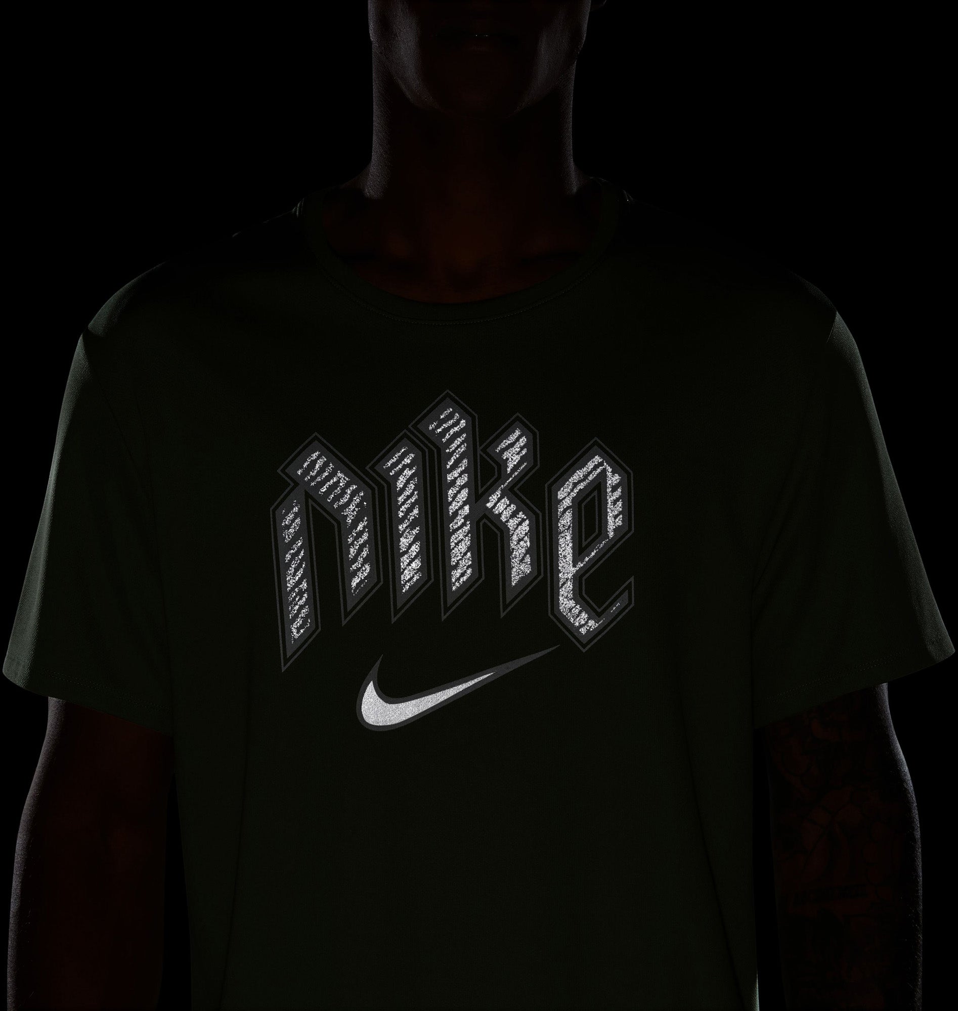 Dri-FIT Run Division Miler T-shirt